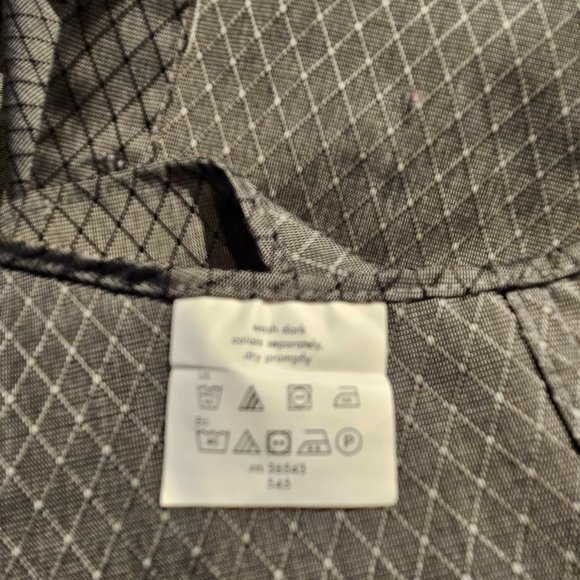 Calvin Klein Button Down Shirt - Picture 9 of 10